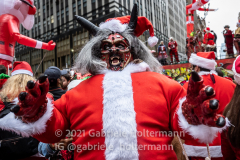 Santa Con NYC 2021 kicks off on Broadway in New York, NY, on Dec. 11, 2021. (Photo by Gabriele Holtermann/Sipa USA)