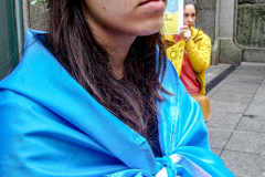 Stimulated by the recent bombings of Mariupol and the children killed and orphans left at risk,, Razom for Ukraine and Ukrainian Jersey City organized a peaceful protest in NYC and major cities in the US.
Starting in Midtown at the UNICEF offices to Fox News then ending in Times Square, the peaceful march of several hundred chanted “Save our Children” and “Putin is a Killer”. People from the local community as well as other neighboring countries came to protest and speak in the final part of the March. Manhattan, NY. March 18, 2022. (C) Bianca Otero