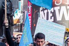 Stimulated by the recent bombings of Mariupol and the children killed and orphans left at risk,, Razom for Ukraine and Ukrainian Jersey City organized a peaceful protest in NYC and major cities in the US.
Starting in Midtown at the UNICEF offices to Fox News then ending in Times Square, the peaceful march of several hundred chanted “Save our Children” and “Putin is a Killer”. People from the local community as well as other neighboring countries came to protest and speak in the final part of the March. Manhattan, NY. March 18, 2022. (C) Bianca Otero
