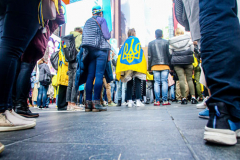 Stimulated by the recent bombings of Mariupol and the children killed and orphans left at risk,, Razom for Ukraine and Ukrainian Jersey City organized a peaceful protest in NYC and major cities in the US.
Starting in Midtown at the UNICEF offices to Fox News then ending in Times Square, the peaceful march of several hundred chanted “Save our Children” and “Putin is a Killer”. People from the local community as well as other neighboring countries came to protest and speak in the final part of the March. Manhattan, NY. March 18, 2022. (C) Bianca Otero