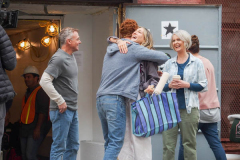 The Sex in the City new film, Just Like That was filming in the heart of Bushwick. A scene involving a limo and some paint rollers as props were also involved including the complete cast of the infamous women; Sarah Jessica Parker, Cynthia Nixon, Kristin Davis as well as David Eigenberg and Sarita Choudhury.