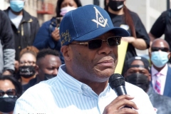 NEW YORK  Rally to keep school safety agents in schools under the supervision of the New York Police Department.
tony Herbert at the podium.