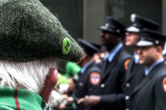 Rain or shine, hundreds of thousands of spectators came out to celebrate the St. Patrick’s parade in NYC. In its 260th year since its inception, the parade was welcome and gave cheer for locals and visitors alike after a two year adjustment due to COVID.
Starting from 44th St. and 5th Ave., the parade holds roughly 150,000 marchers passing St. Patrick’s Church and Central Park, down the Museum mile and ending at East 79th Street. Thursday, March 17th. NYC, NY. (C) Bianca Otero