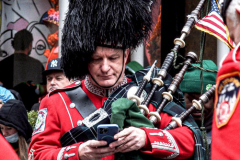 Rain or shine, hundreds of thousands of spectators came out to celebrate the St. Patrick’s parade in NYC. In its 260th year since its inception, the parade was welcome and gave cheer for locals and visitors alike after a two year adjustment due to COVID.
Starting from 44th St. and 5th Ave., the parade holds roughly 150,000 marchers passing St. Patrick’s Church and Central Park, down the Museum mile and ending at East 79th Street. Thursday, March 17th. NYC, NY. (C) Bianca Otero
