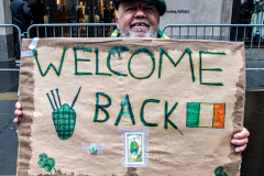 Rain or shine, hundreds of thousands of spectators came out to celebrate the St. Patrick’s parade in NYC. In its 260th year since its inception, the parade was welcome and gave cheer for locals and visitors alike after a two year adjustment due to COVID.
Starting from 44th St. and 5th Ave., the parade holds roughly 150,000 marchers passing St. Patrick’s Church and Central Park, down the Museum mile and ending at East 79th Street. Thursday, March 17th. NYC, NY. (C) Bianca Otero
