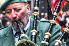 Rain or shine, hundreds of thousands of spectators came out to celebrate the St. Patrick’s parade in NYC. In its 260th year since its inception, the parade was welcome and gave cheer for locals and visitors alike after a two year adjustment due to COVID.
Starting from 44th St. and 5th Ave., the parade holds roughly 150,000 marchers passing St. Patrick’s Church and Central Park, down the Museum mile and ending at East 79th Street. Thursday, March 17th. NYC, NY. (C) Bianca Otero