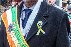 Rain or shine, hundreds of thousands of spectators came out to celebrate the St. Patrick’s parade in NYC. In its 260th year since its inception, the parade was welcome and gave cheer for locals and visitors alike after a two year adjustment due to COVID.
Starting from 44th St. and 5th Ave., the parade holds roughly 150,000 marchers passing St. Patrick’s Church and Central Park, down the Museum mile and ending at East 79th Street. Thursday, March 17th. NYC, NY. (C) Bianca Otero