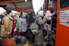 People board a train at Przemysl station, six days after the start of Russia’s attacks on Ukraine, March 1, 2022 in Przemysl, Poland. Przemysl station has become a safe haven for thousands of people fleeing the war that Russia launched against Ukraine on February 24.