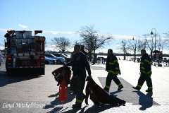 December 12, 2021  New York , FDNY and NYPD  recover body of fisherman who fell into the water and hit his head on a piling at the Canarsie pier this morning.
©Lloyd Mitchell2021